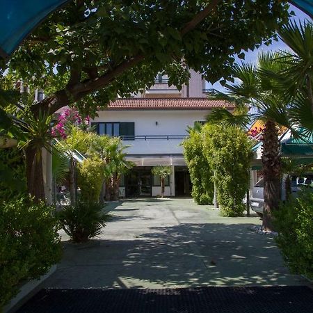 Hotel Atena Cirò Marina Buitenkant foto
