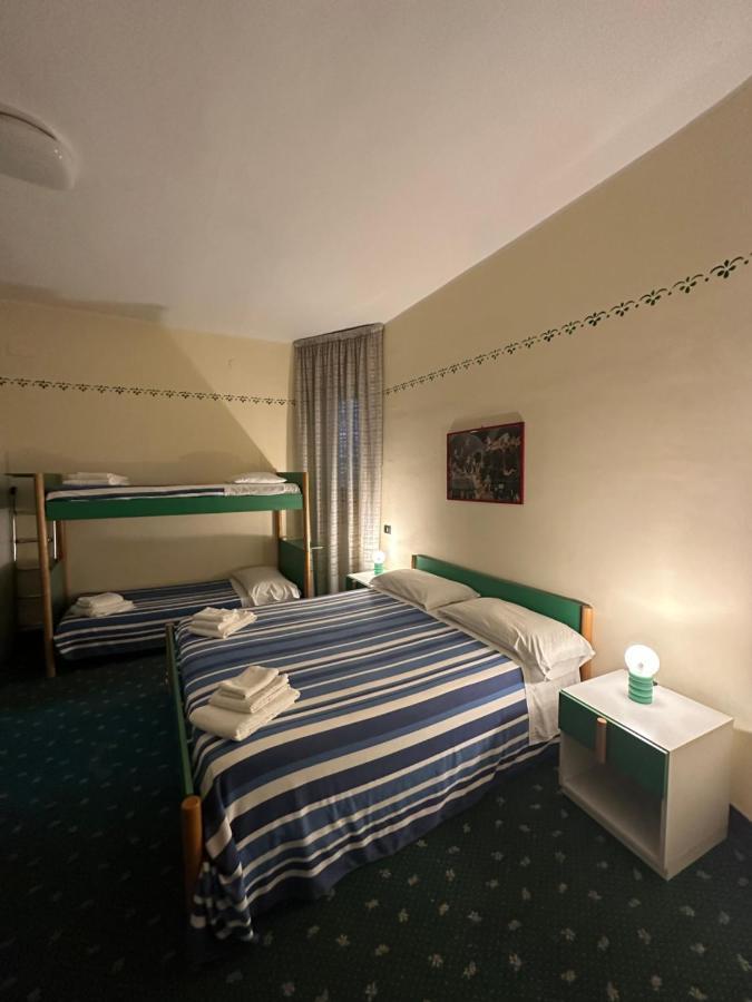 Hotel Atena Cirò Marina Buitenkant foto